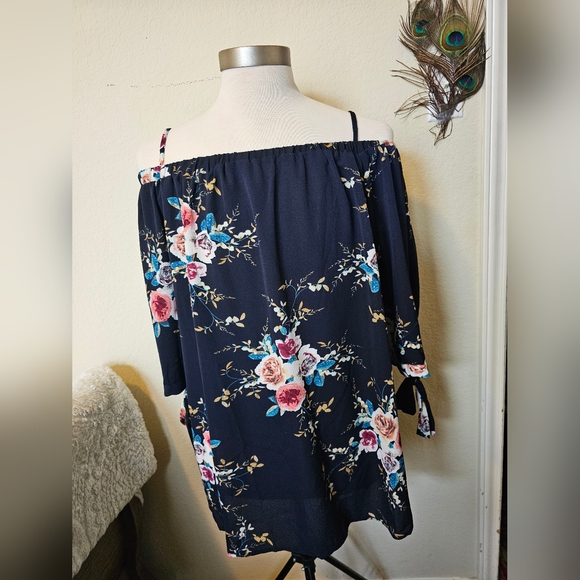 NWT Rosegal Blue Floral 🌺 adjustable off-the-shoulder blouse (4X) / Sz 20) 💙🌺 - Picture 13 of 16